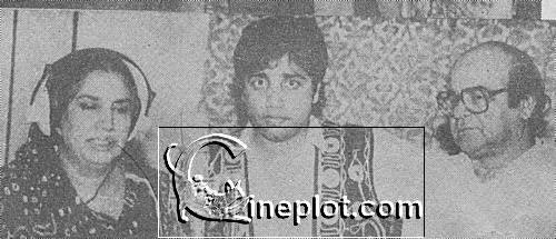 Reshma, her son and Harmesh Malhotra