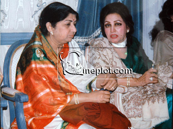 Lata Mangeshkar with Noor jehan